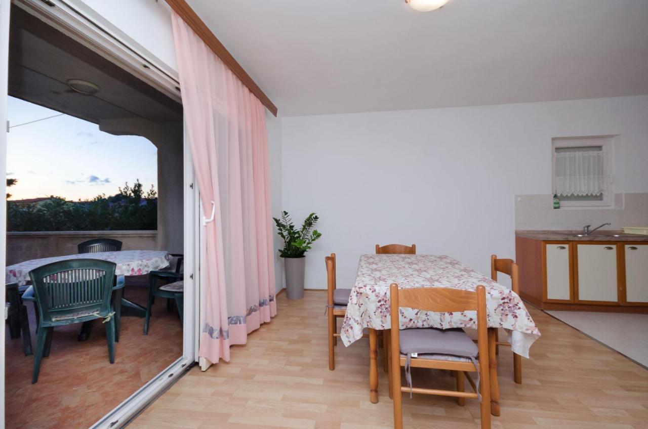 Apartments Ruza-Rajska Beach Lopar Bagian luar foto
